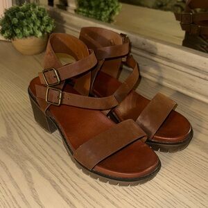 Women's Brown Strappy Block Heel Sandals